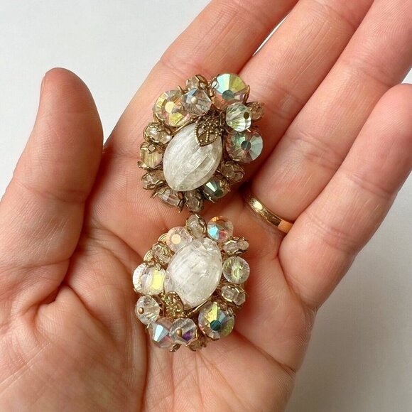 Hobe Vintage Bead Cluster Clip On Earrings Aurora Borealis Swarovski Crystal - Picture 2 of 2